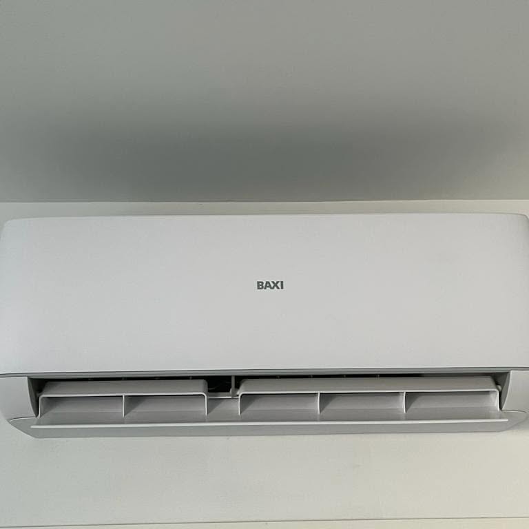 Climatizzatore BAXI installato in un'abitazione
